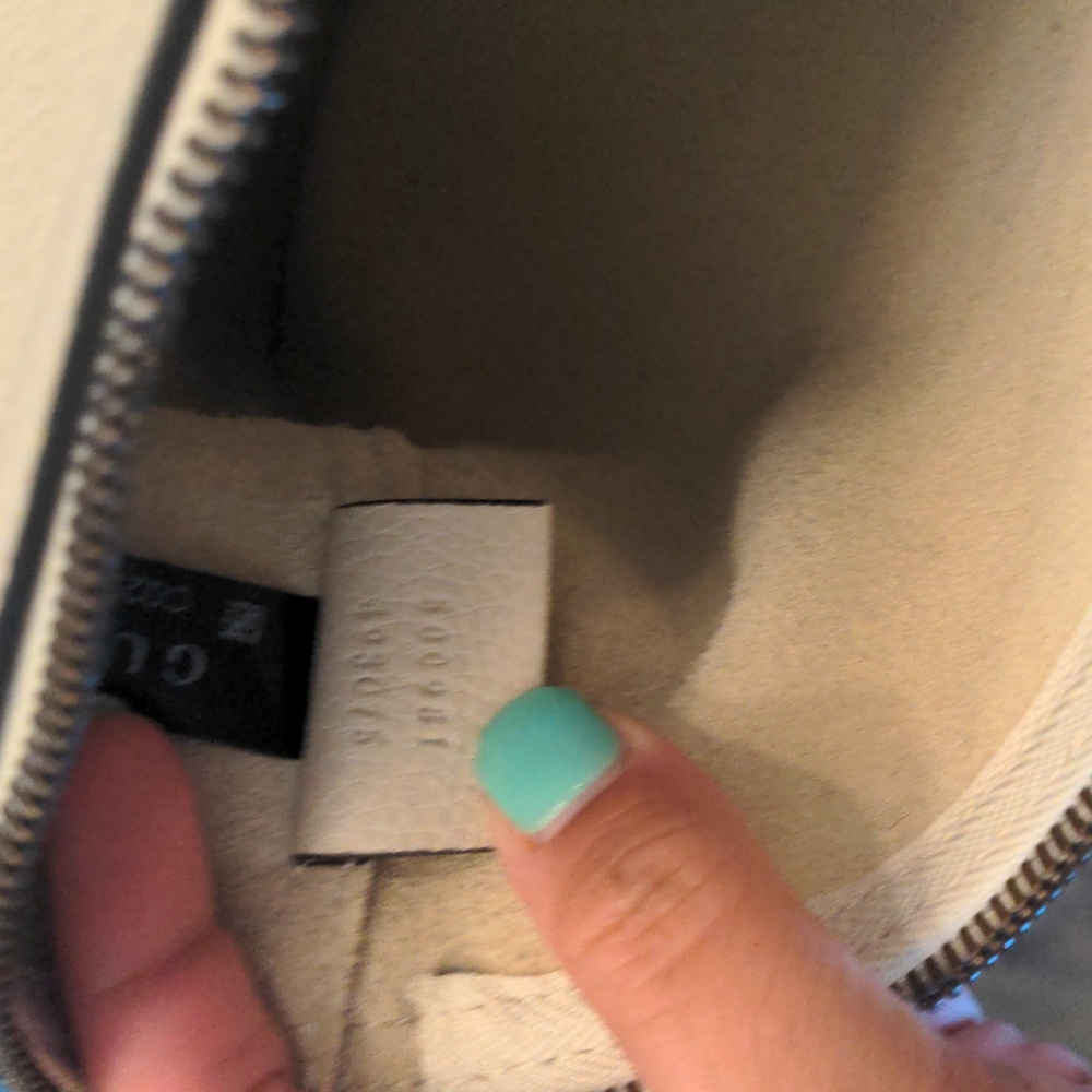Gucci Portfolio Clutch - Picture 4 of 7